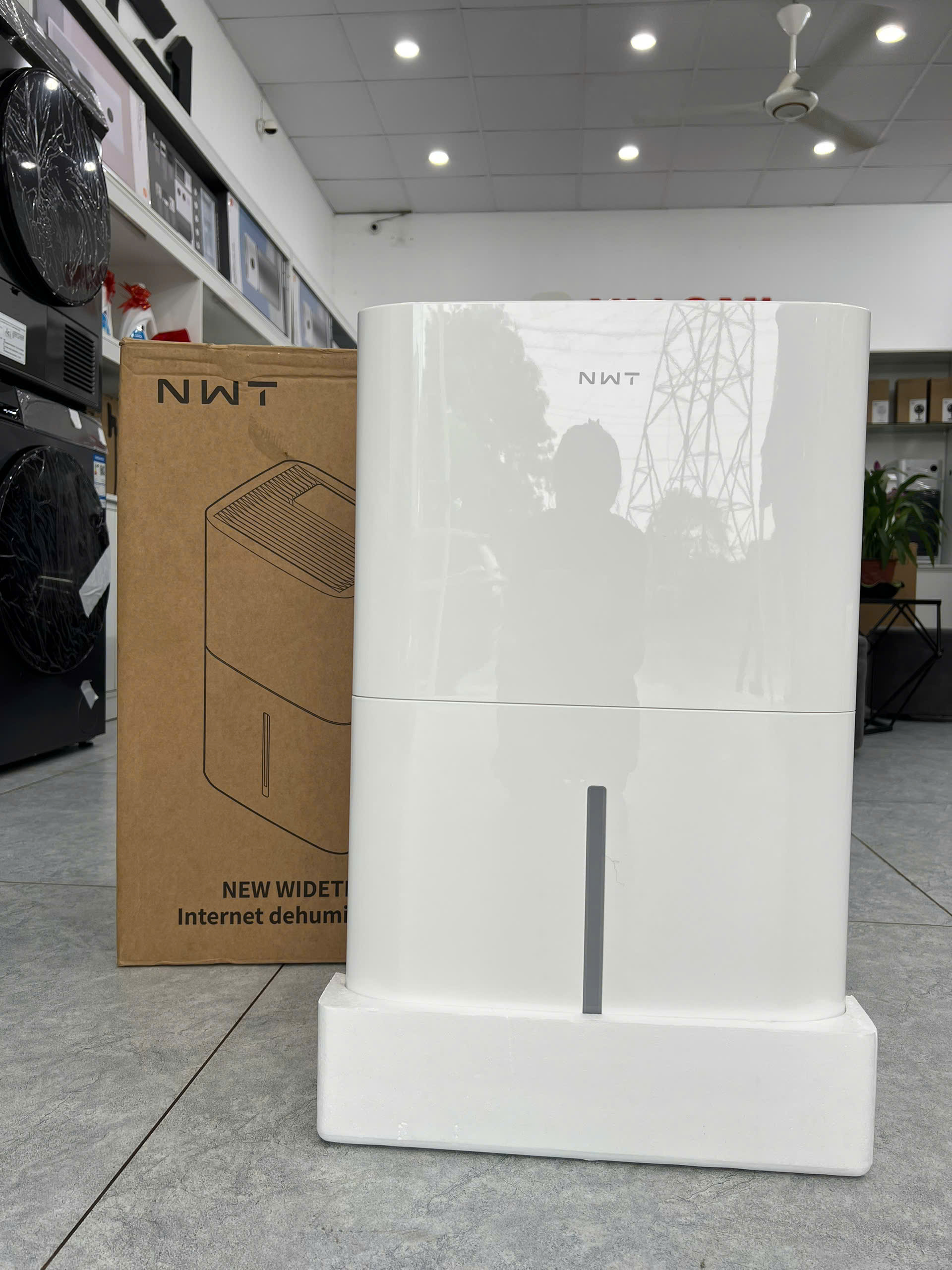 Z7205131063360_7605a130cfe8bb9f60f5b787a7b1b720