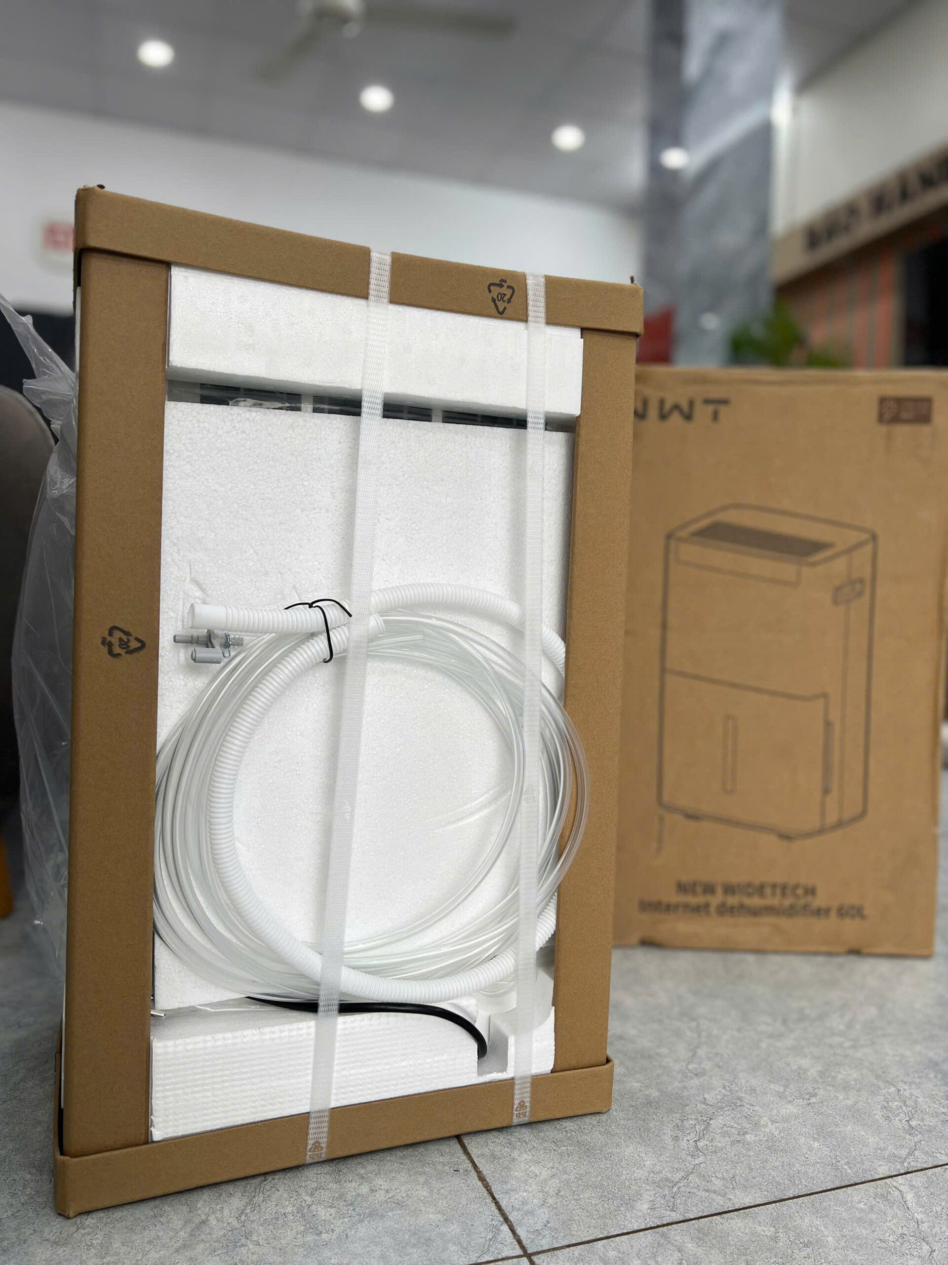 Z7205337403017_ab0db158c1520dbdf3c0bc824301f65e