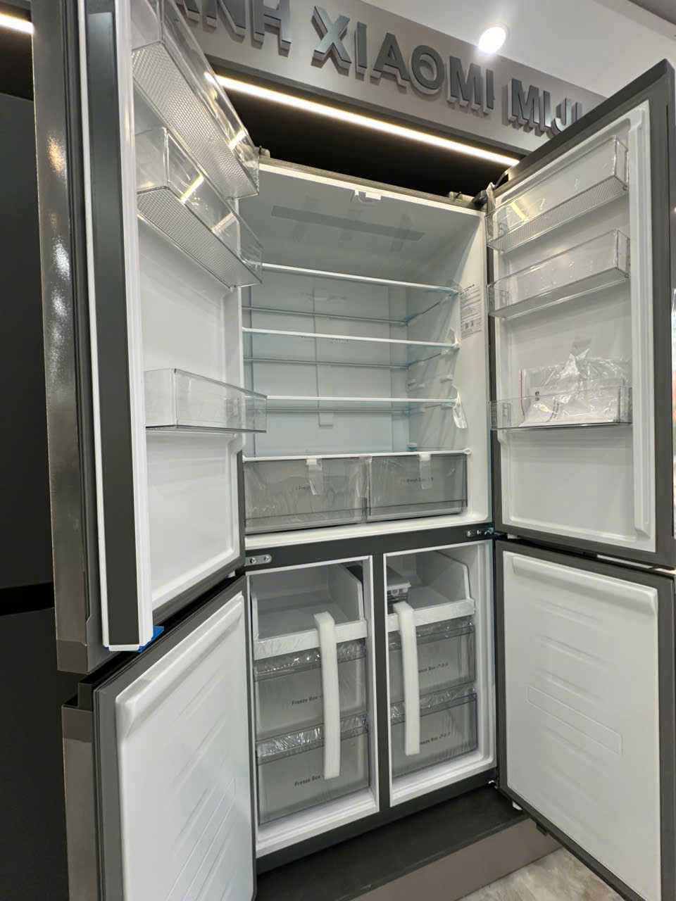 Z7216155202975_d8d8beed0d6c0429e420c1fa4df0c204